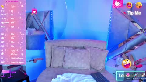 Snapshot of liaagener chatting on 12-29-24, 07:22 Liaa online show from 12-29-24, 07:22