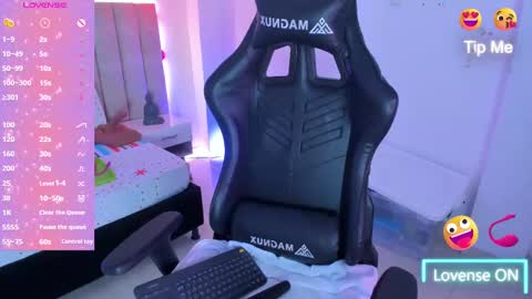 Snapshot of liaagener chatting on 03-01-25, 12:23 Liaa online show from 03-01-25, 12:23