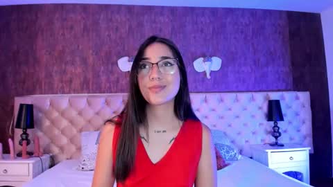 liaa turner  online show from 09-30-25, 08:36