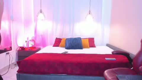 Lia Bell online show from 07-08-26, 07:07