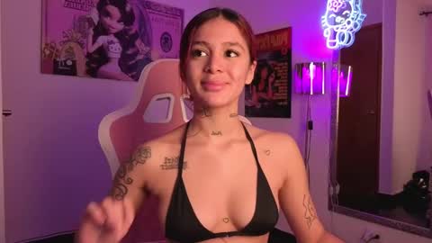 Snapshot of liabutera chatting on 09-30-25, 02:55 Lia Butera online show from 09-30-25, 02:55