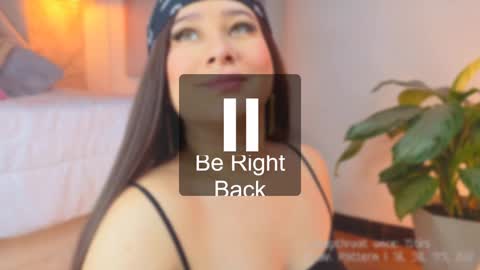 Lia Cox online show from 01-22-25, 03:52