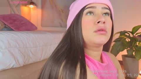 Lia Cox online show from 01-27-25, 07:03