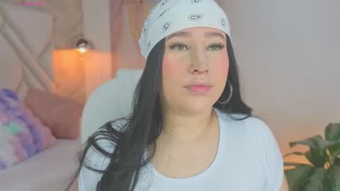 Lia Cox online show from 09-10-25, 03:06