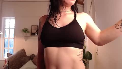 LIA online show from 11-22-25, 02:49