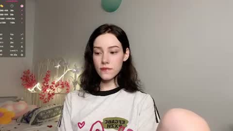 Lia  online show from 07-04-26, 09:15