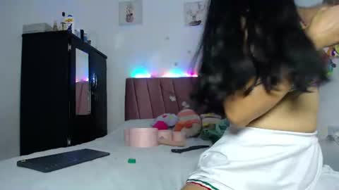liahdiaz_ online show from 07-01-26, 02:07