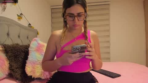 Lia  online show from 01-24-25, 03:32