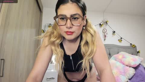 Lia  online show from 02-26-25, 01:00