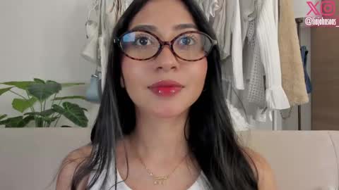 Lia Johnsons online show from 06-01-26, 02:02
