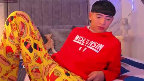 Liam online show from 02-18-25, 05:09