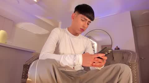 Liam online show from 02-12-26, 12:16