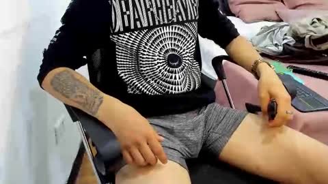 Liam Adamms online show from 02-21-26, 08:32