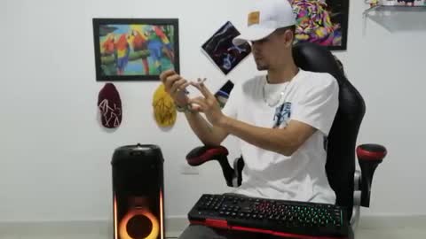 Andres online show from 11-14-25, 10:40