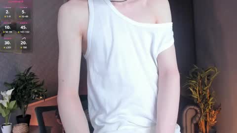 Snapshot of liam_blair chatting on 05-13-26, 05:38 LIAM online show from 05-13-26, 05:38