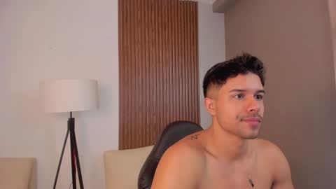 Snapshot of liam_colliins chatting on 01-17-25, 11:38 Liam Collins online show from 01-17-25, 11:38