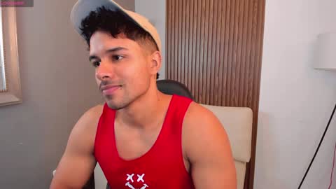Snapshot of liam_colliins chatting on 02-07-25, 11:45 Liam Collins online show from 02-07-25, 11:45