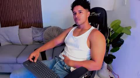 Snapshot of liam_colliins chatting on 09-24-25, 11:46 Liam Collins online show from 09-24-25, 11:46