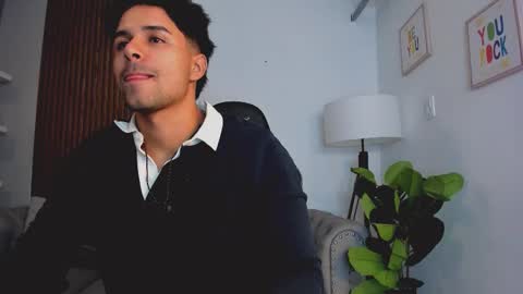 Snapshot of liam_colliins chatting on 09-30-25, 11:48 Liam Collins online show from 09-30-25, 11:48