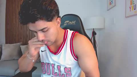 Liam Collins online show from 10-28-25, 11:36