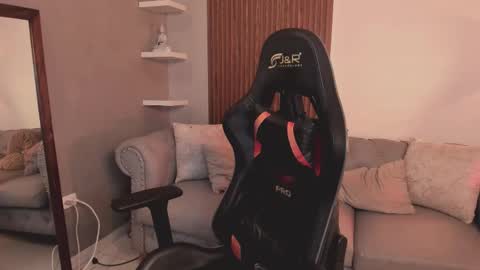 Liam Collins online show from 02-12-26, 11:49