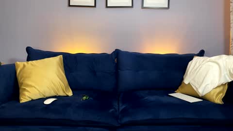 Snapshot of liam_enzho chatting on 01-14-25, 12:11 Liam online show from 01-14-25, 12:11