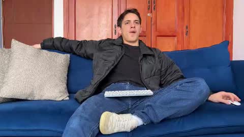 Snapshot of liam_enzho chatting on 02-09-26, 03:38 Liam online show from 02-09-26, 03:38