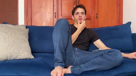 Snapshot of liam_enzho chatting on 02-18-26, 03:19 Liam online show from 02-18-26, 03:19