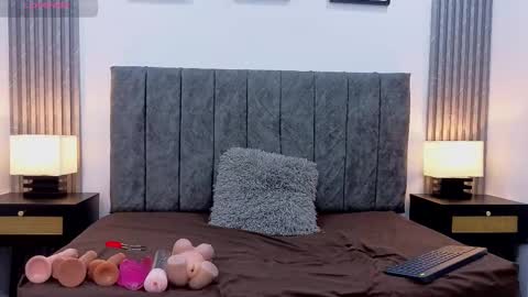 Liam forest  online show from 09-13-25, 04:45