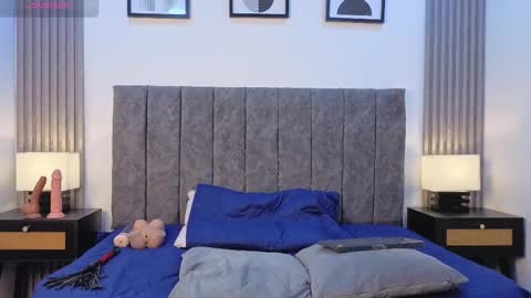 Liam forest  online show from 11-28-25, 04:59