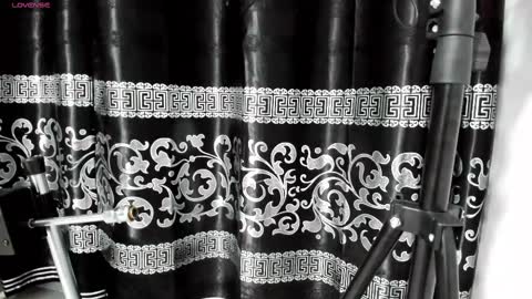 LIAM KLEIN online show from 02-13-25, 11:17