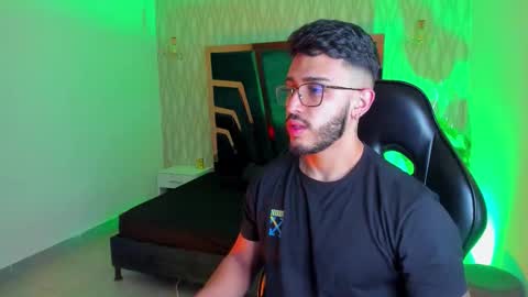 LIAM KLEIN online show from 01-15-26, 11:15