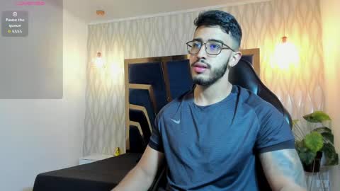 LIAM KLEIN online show from 04-21-26, 11:16