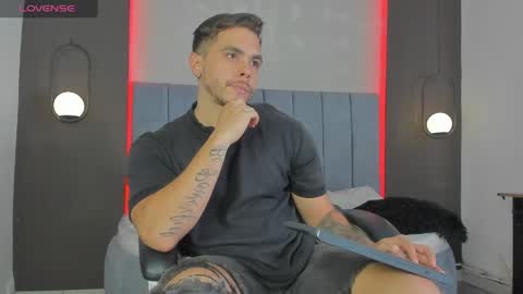 Liam online show from 04-07-26, 08:09