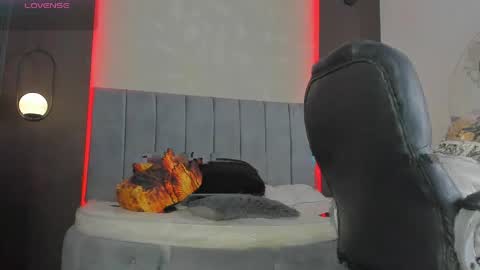 Liam online show from 04-08-26, 05:57