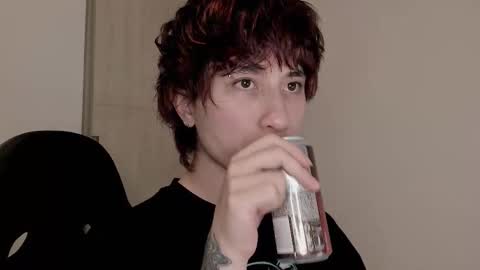 Snapshot of liamelf chatting on 02-13-26, 02:07 Liam online show from 02-13-26, 02:07