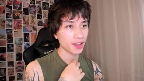 Snapshot of liamelf chatting on 03-15-26, 06:30 Liam online show from 03-15-26, 06:30