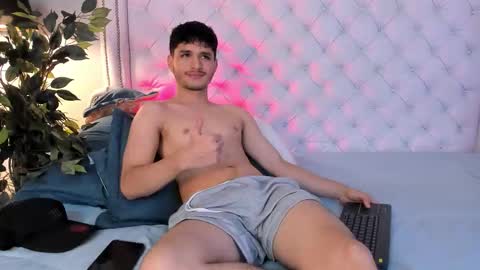 Snapshot of liammuller chatting on 02-25-26, 01:10 liammuller online show from 02-25-26, 01:10