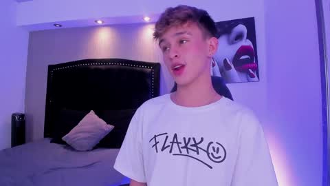 liam online show from 04-01-26, 04:46