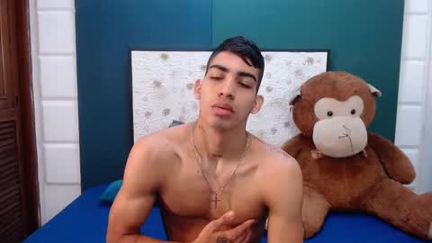 L I A M online show from 11-23-25, 10:37