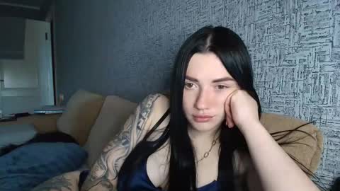 liana_diva online show from 04-17-26, 04:10