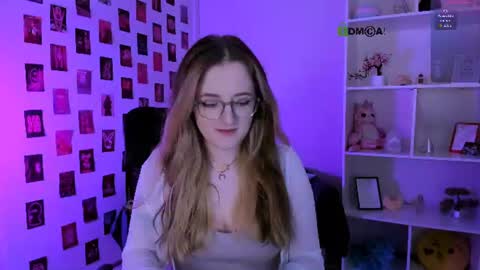 Little Liana  online show from 07-18-26, 06:45