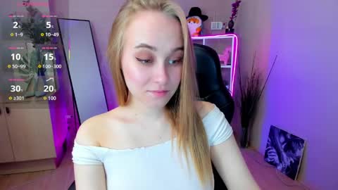Snapshot of lianabright chatting on 04-25-26, 02:14 Liana online show from 04-25-26, 02:14