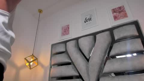 lianfox_ online show from 04-20-26, 12:41