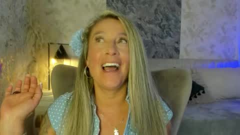 Snapshot of liannaa_ chatting on 12-03-25, 07:34 Lian online show from 12-03-25, 07:34