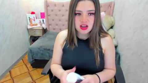 Snapshot of lianngrace chatting on 10-18-25, 12:39 Grace online show from 10-18-25, 12:39
