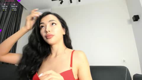 Lian online show from 09-26-25, 07:23