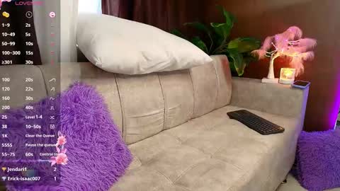 LIA online show from 11-21-25, 01:54