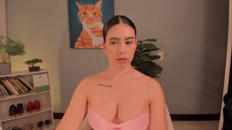 Lia online show from 05-26-26, 12:34