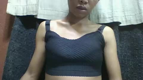 liaraisha online show from 10-02-25, 03:35